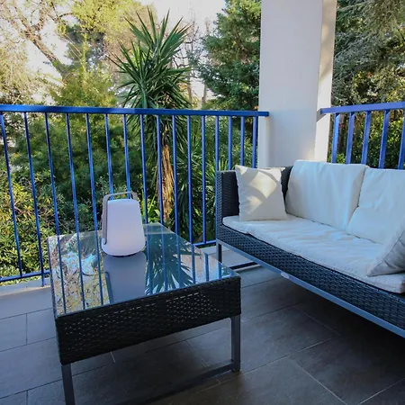 Chenes Lumineux Vue Clim Confort Terrasses Parking Apartmán *