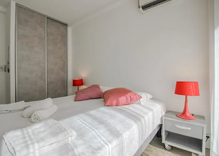 Chenes Lumineux Vue Clim Confort Terrasses Parking 公寓 *