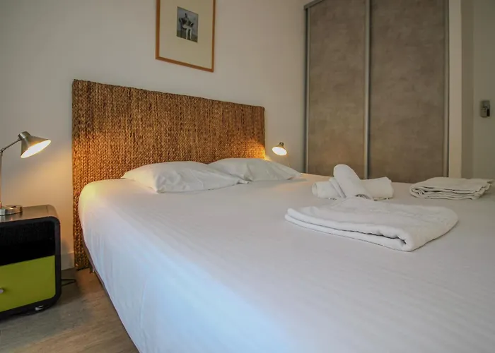 Chenes Lumineux Vue Clim Confort Terrasses Parking *