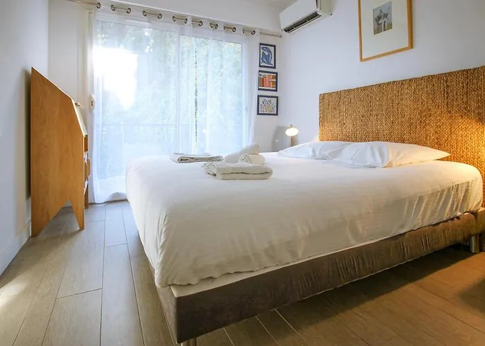 Chenes Lumineux Vue Clim Confort Terrasses Parking 公寓